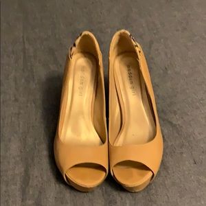 Madden Girl pumps